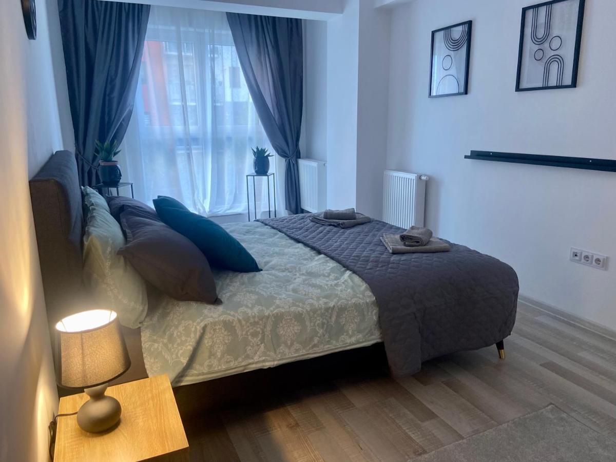 Divany Apartaments - Coresi Mall Brasov Ngoại thất bức ảnh