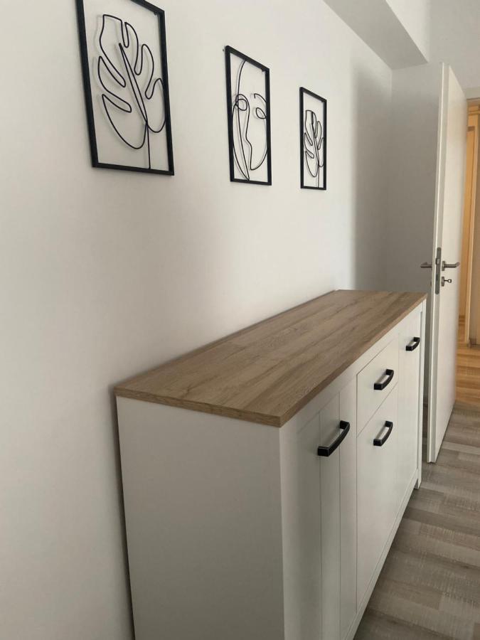 Divany Apartaments - Coresi Mall Brasov Ngoại thất bức ảnh