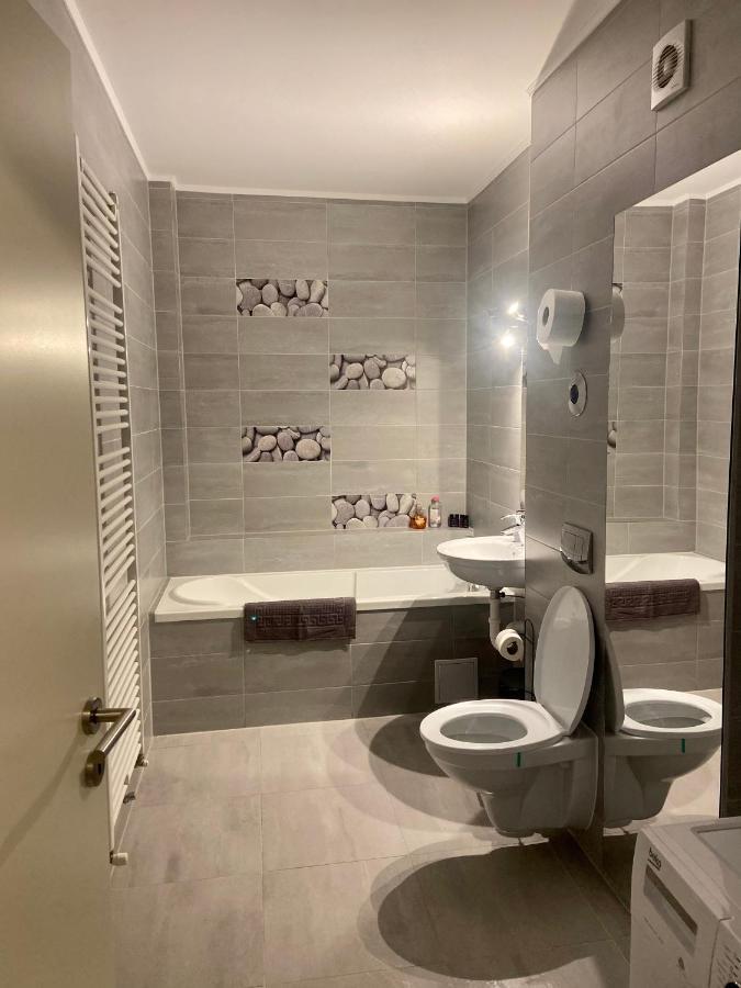 Divany Apartaments - Coresi Mall Brasov Ngoại thất bức ảnh